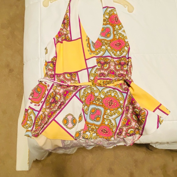Venus Geometric Halter Top - Picture 1 of 4